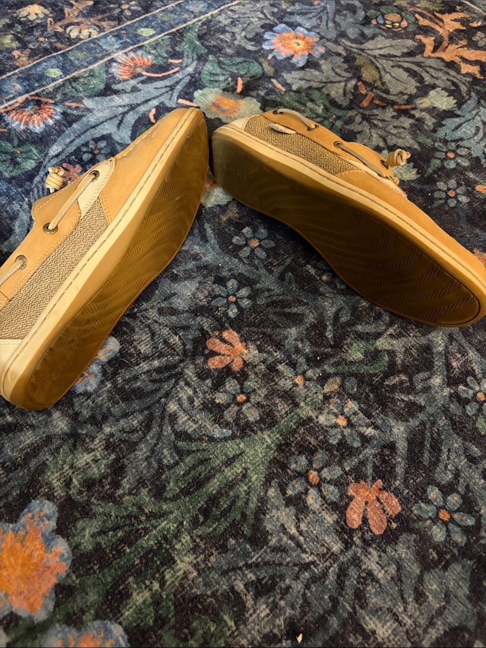 Sperry Women’s  Wheat Leather Boat Shoes - Picture 3 of 5